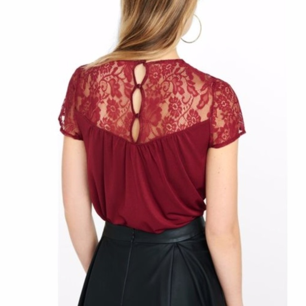 EXPRESS Maroon Red Lace Keyhole Back Top - Picture 2 of 6